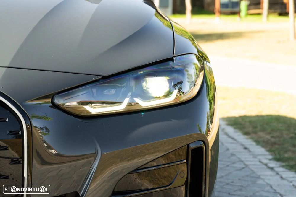 BMW i4 eDrive35 Pack Desportivo M - 30