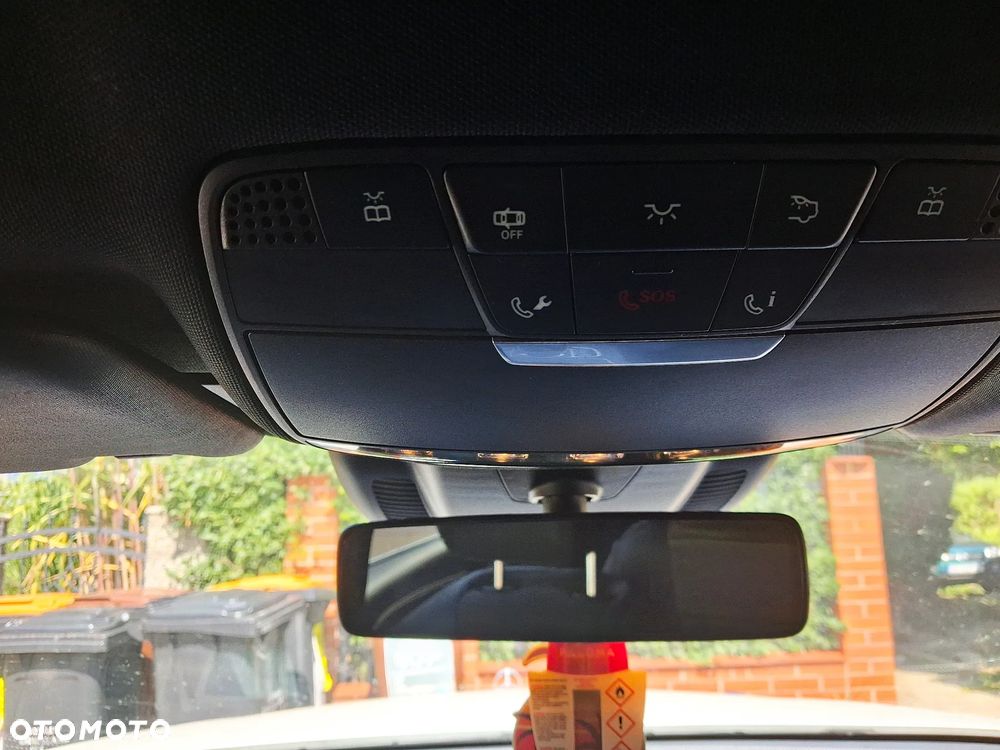 Mercedes-Benz Klasa E 220 d T 9G-TRONIC AMG Line - 20