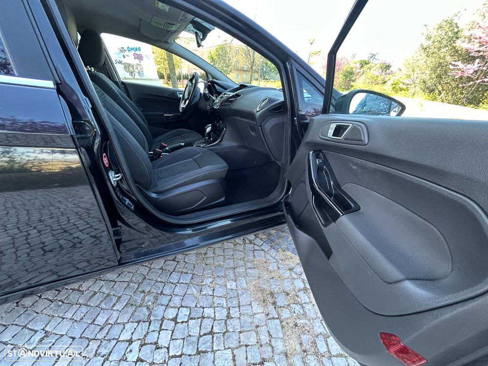 Ford Fiesta 1.0 T EcoBoost Titanium PowerShift - 10