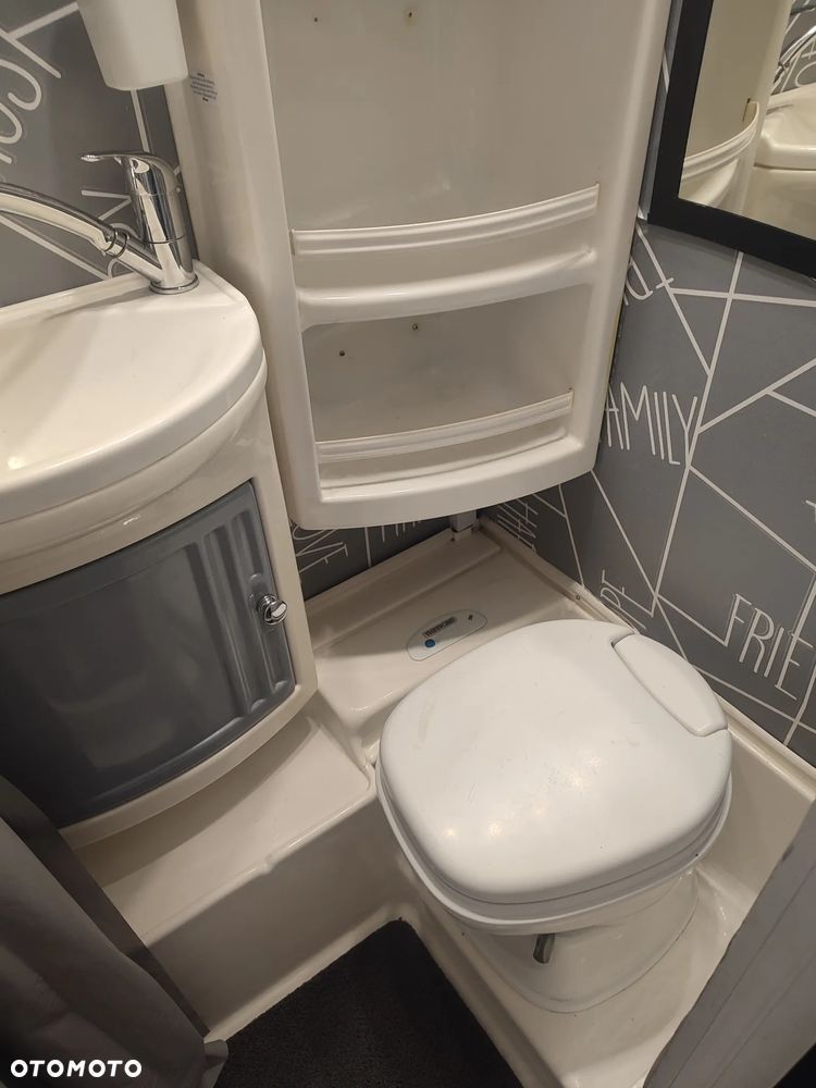 Dethleffs Camper  460 - 24
