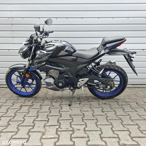 Suzuki GSX - 2