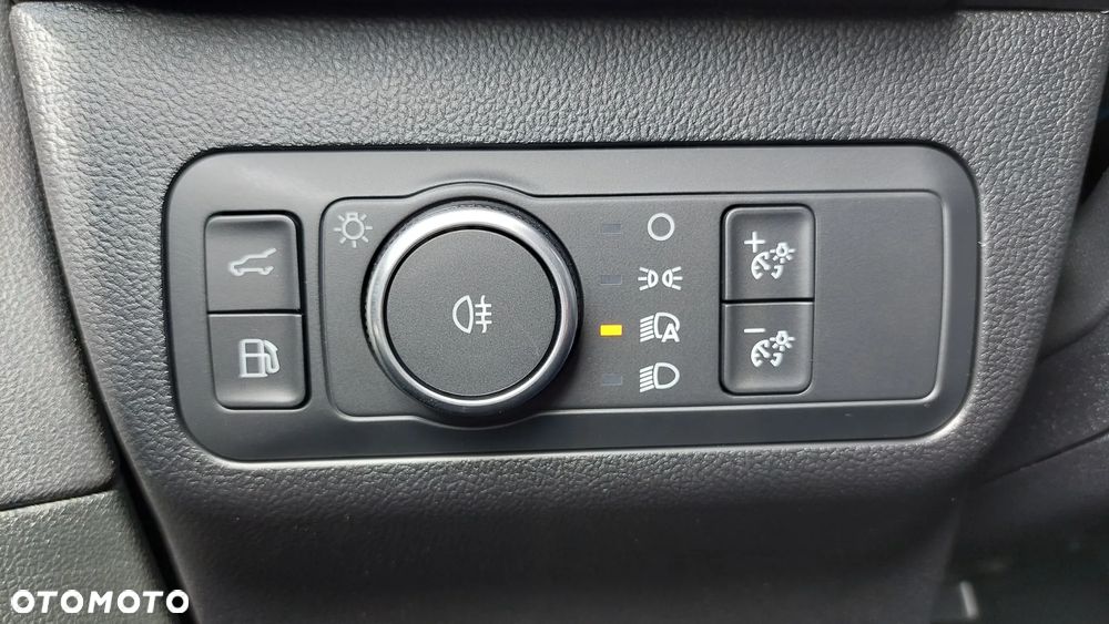 Ford Kuga 2.5P PHEV FWD ST-Line X eCVT - 23