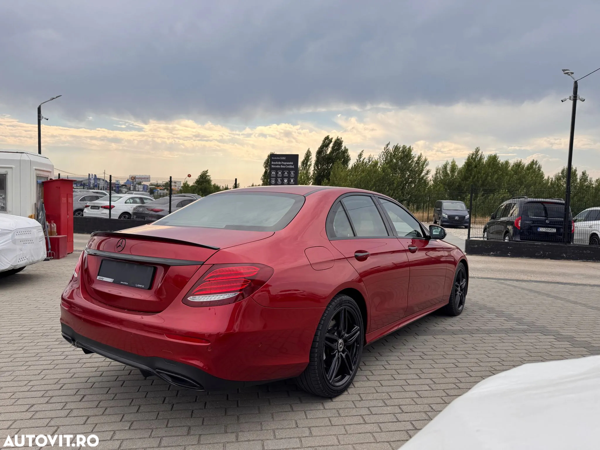 Mercedes-Benz E - 15