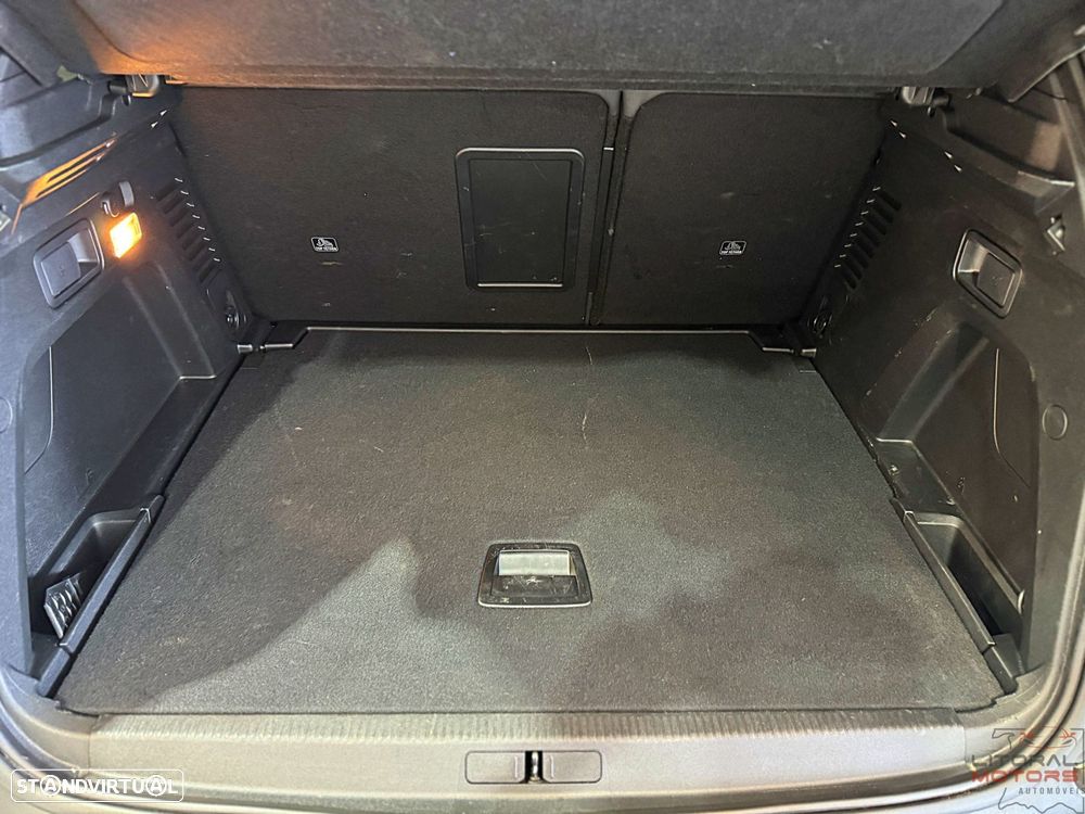 Peugeot 3008 1.2 Hybrid GT e-DCS6 - 11