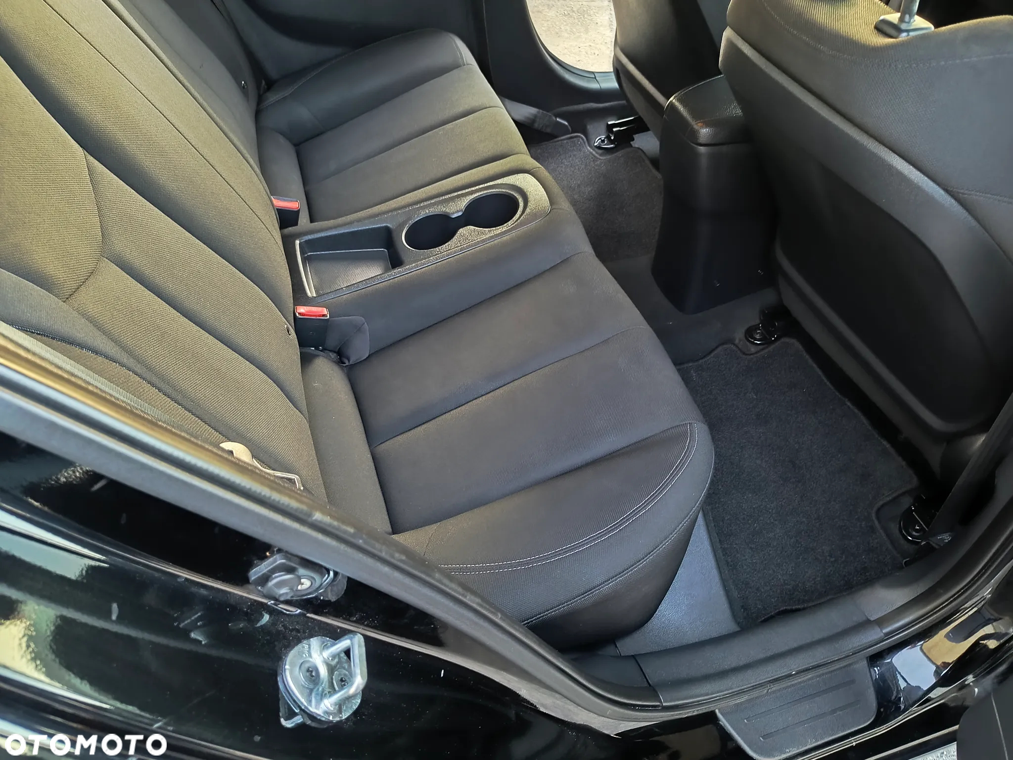 Hyundai Veloster 1.6 GDI Style - 15
