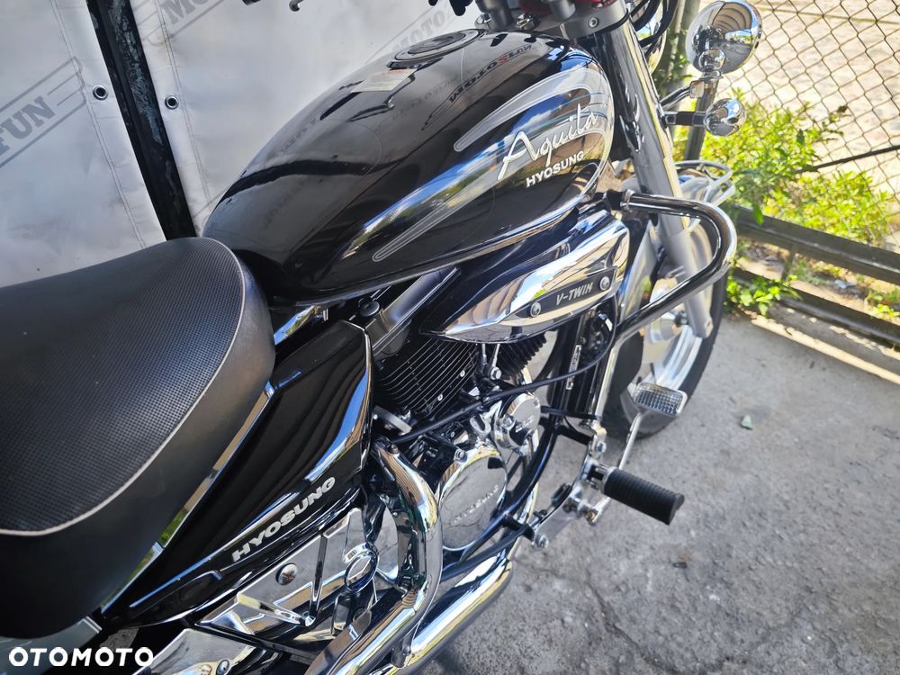 Hyosung GV - 17