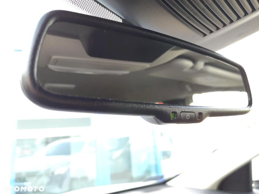 Nissan Qashqai 1.3 DIG-T N-CONNECTA - 32