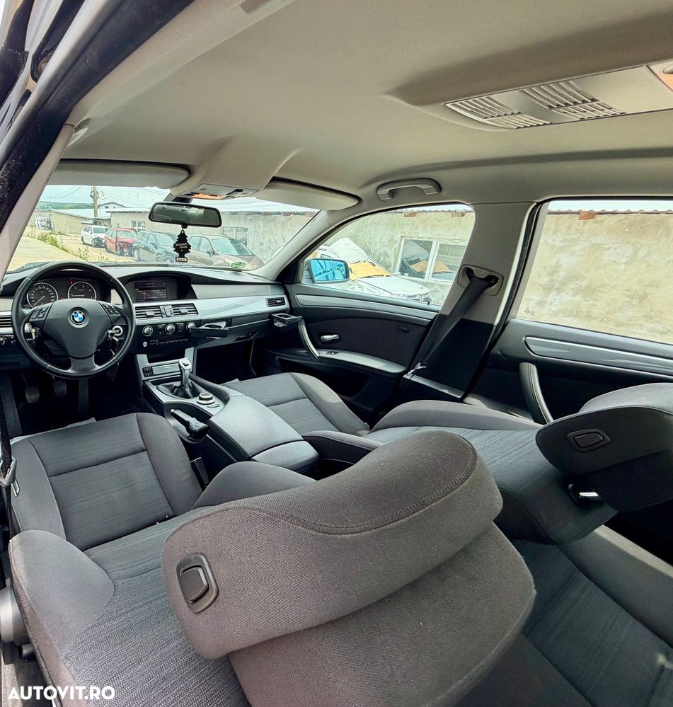 BMW Seria 5 520d Edition Lifestyle - 10