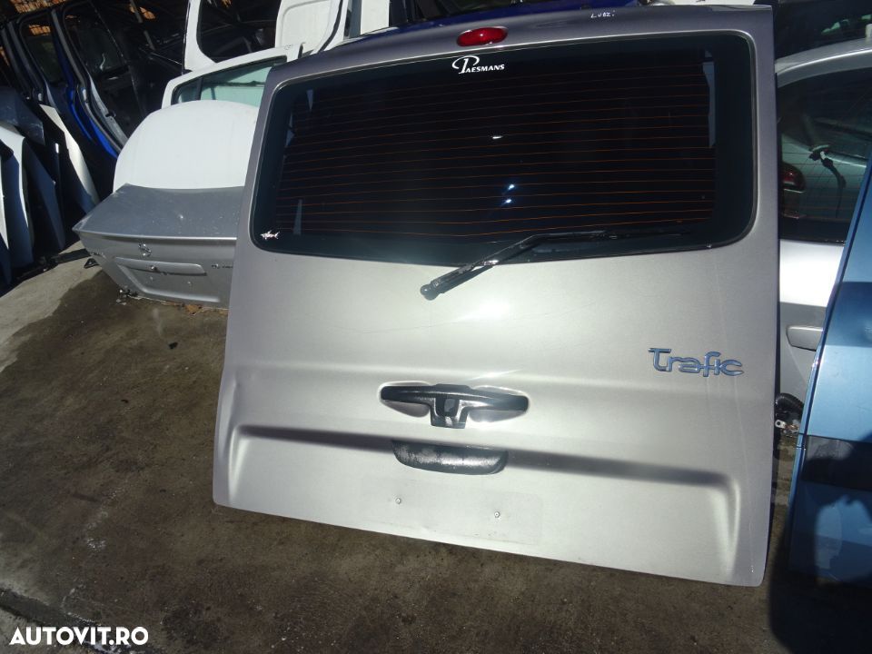 Vand Haion Complet Renault Trafic din 2010 volan pe stanga fara rugina fara lovituri - 3