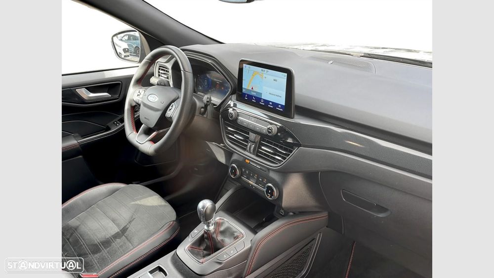 Ford Kuga 1.5 EcoBoost ST-Line X — fotografia 20