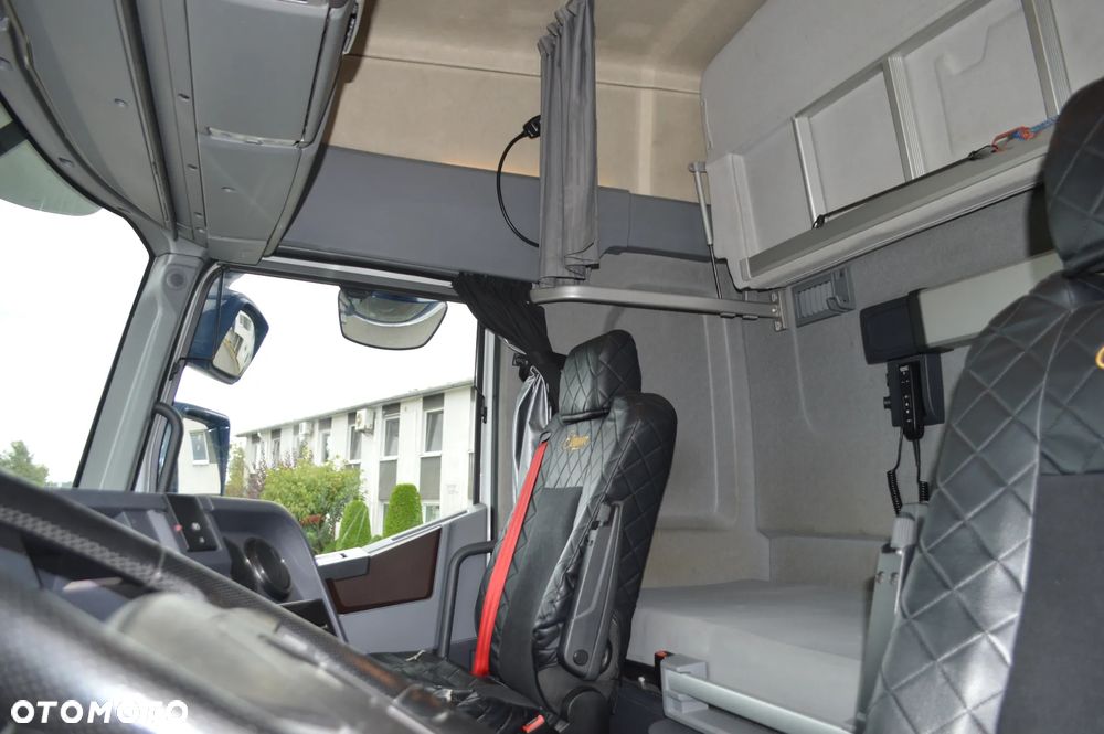 Renault T 520 - 12