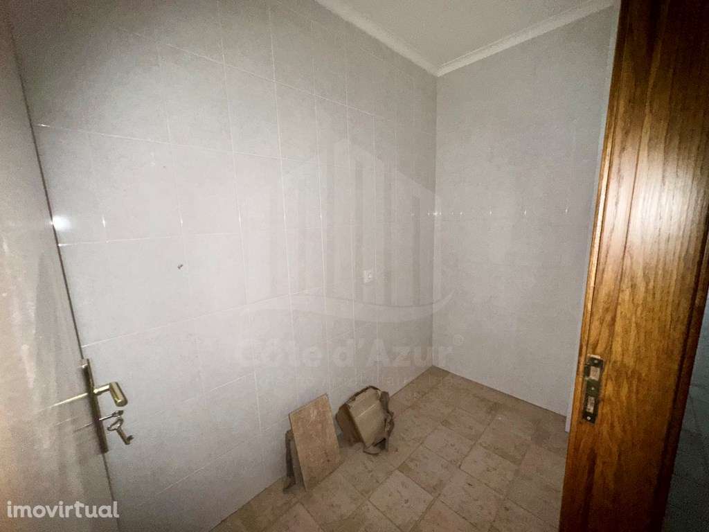 Loja para Arrendamento - Edifício Rossio, Barreiro - Grande imagem: 4/7