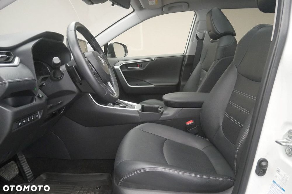Toyota RAV4 - 12