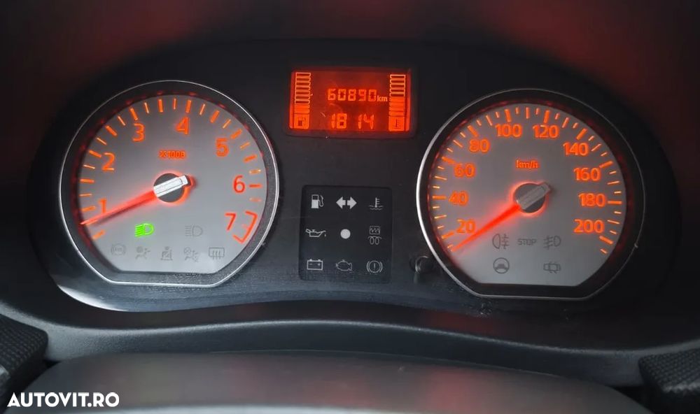 Dacia Logan MCV 1.6 16V Laureate - 9