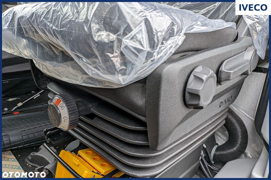Iveco Daily 70C18 Zabudowa 15EP 180KM - 26