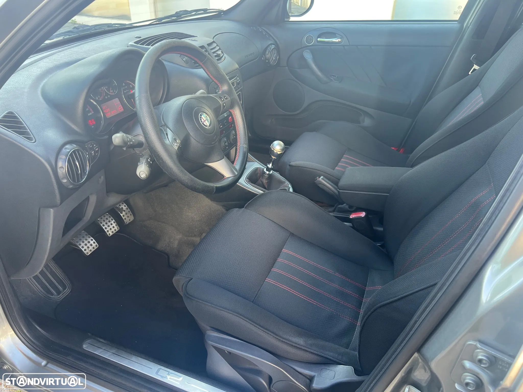 Alfa Romeo 147 1.9 JTD 16V Q2 - 5