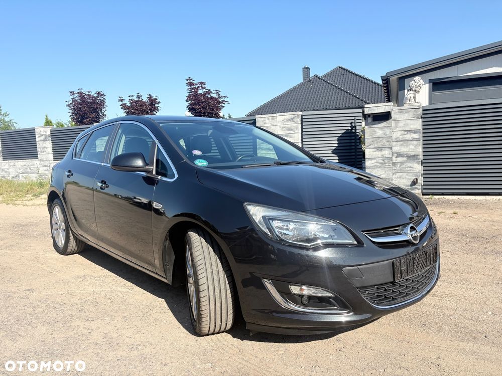 Opel Astra 1.4 T Cosmo - 2