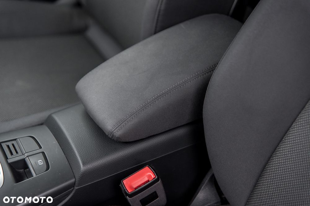 Audi A3 Sportback 1.6 TDI (clean diesel) Ambiente - 10