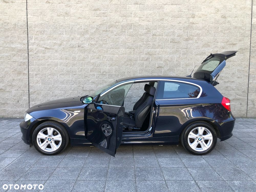 BMW Seria 1 - 22