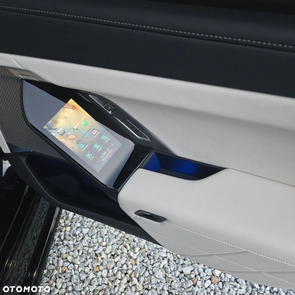 BMW Seria 7 - 11