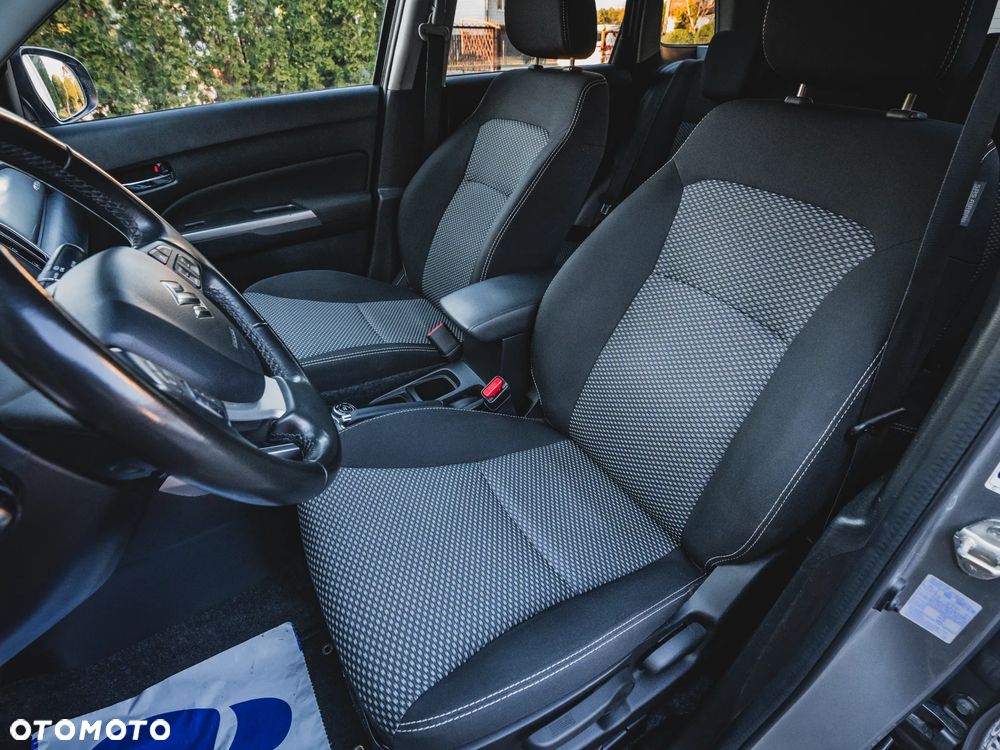 Suzuki Vitara 1.4 Boosterjet Hybrid Allgrip Comfort+ "SHINKAI" - 31