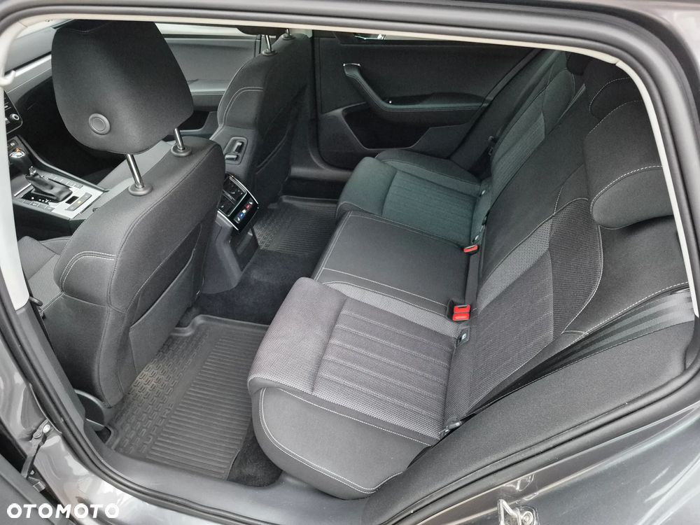 Skoda Superb 2.0 TDI DSG Style - 6
