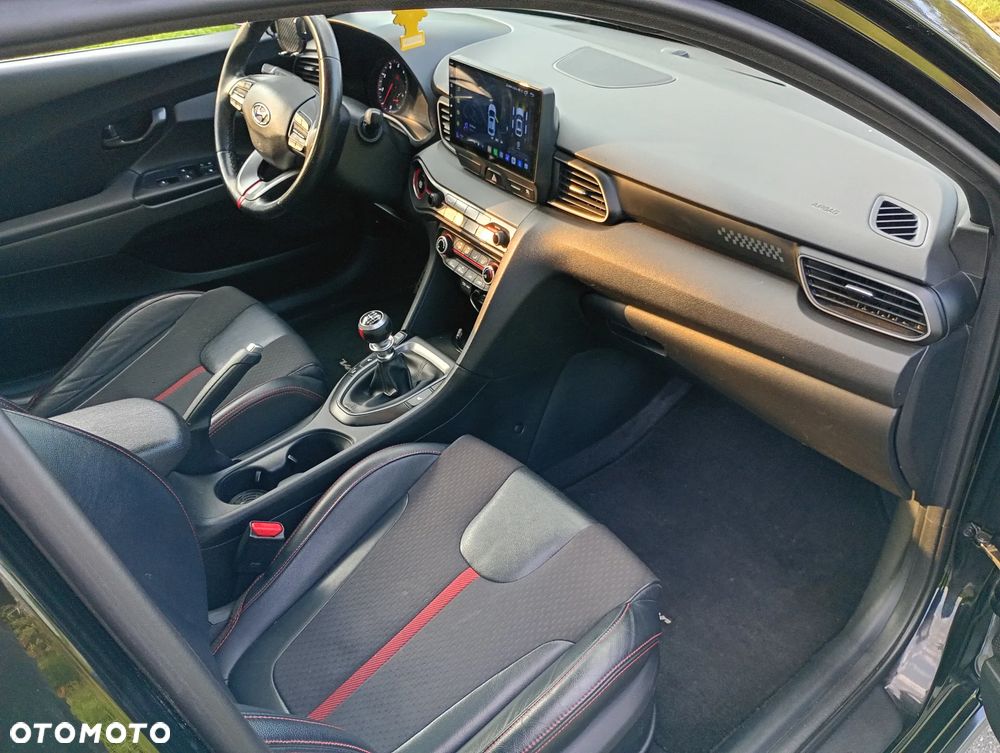Hyundai Veloster 1.6 Turbo Premium - 11