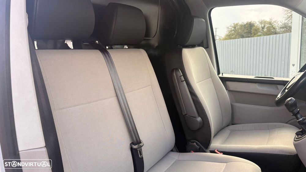 VW Transporter T6 Longa - 8
