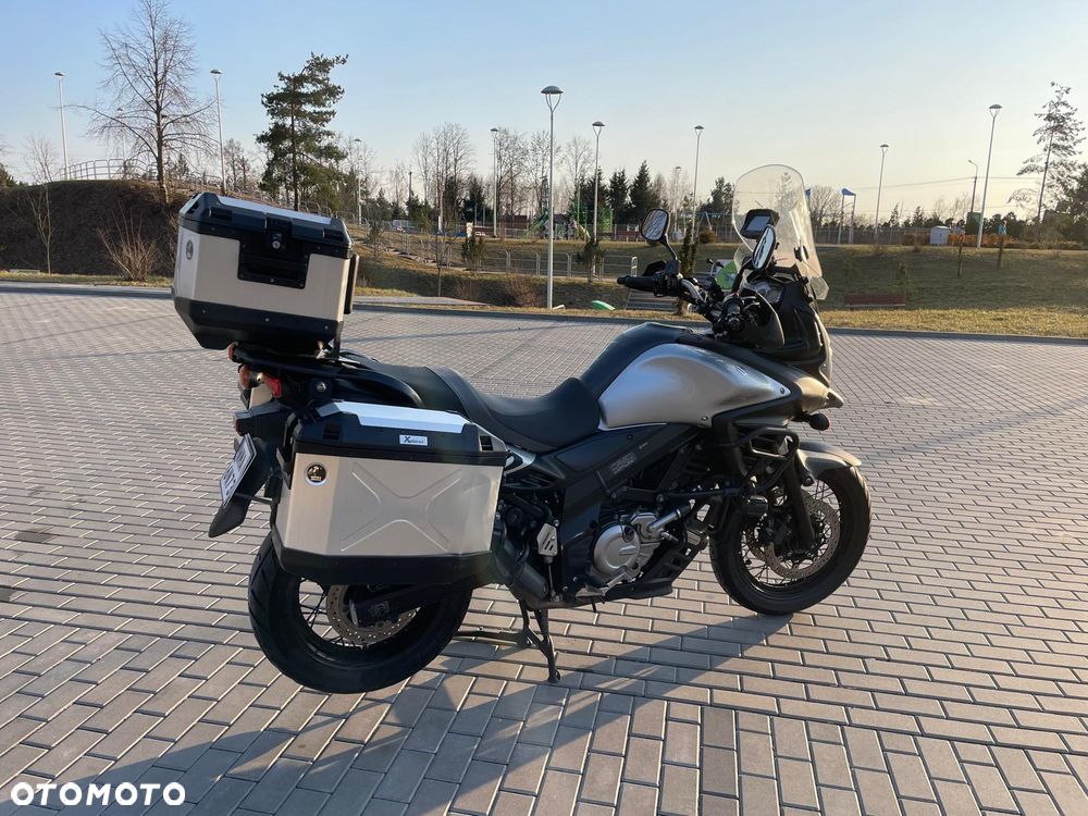 Suzuki V-STROM - 8