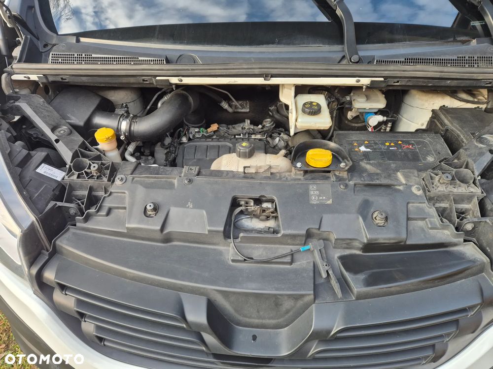 Renault Trafic - 1