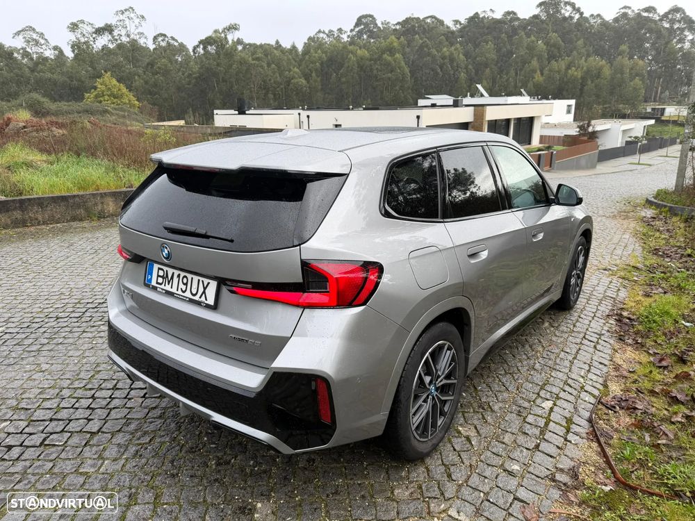 BMW iX1 eDrive20 Pack Desportivo M - 7