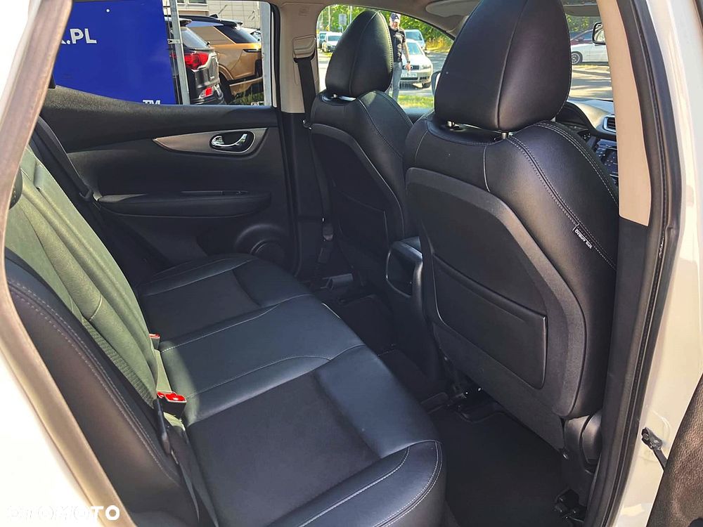 Nissan Qashqai 1.6 DIG-T Tekna - 10