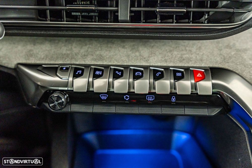 Peugeot 3008 1.6 Hybrid4 GT e-EAT8 - 35