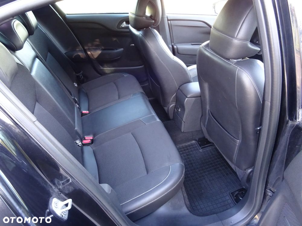 Citroën DS4 1.6 e-HDi SoChic MCP - 10