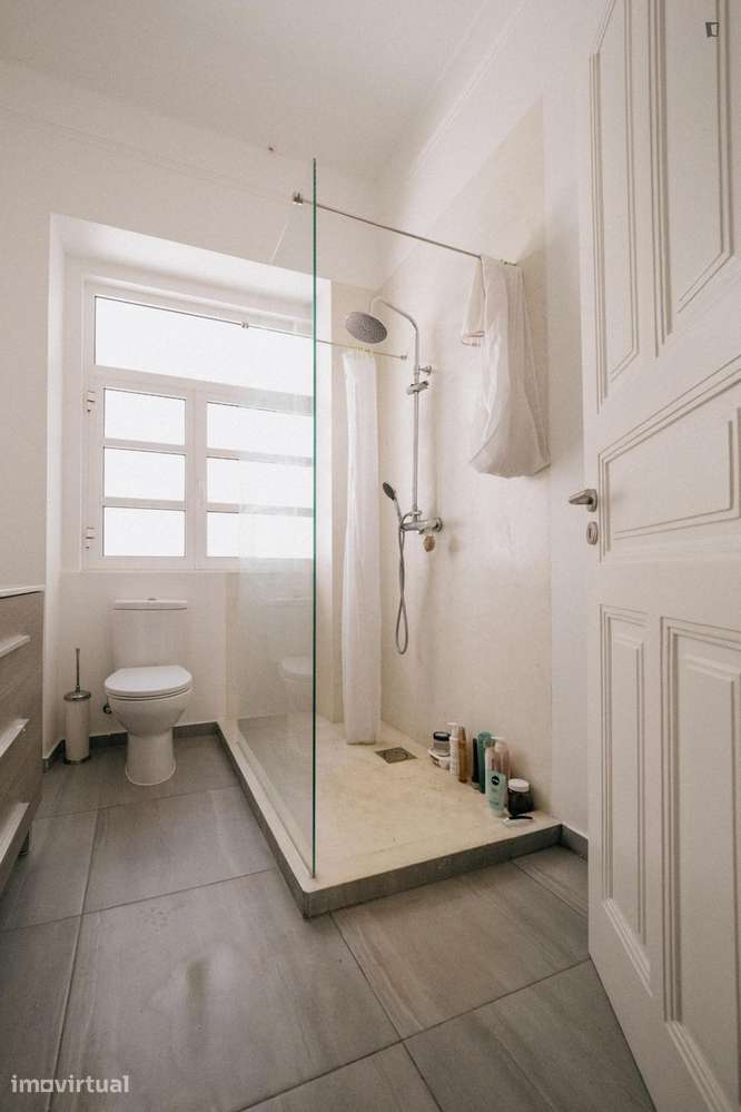 Quarto - localizado em Alcântara Lisbon - Grande imagem: 2/25