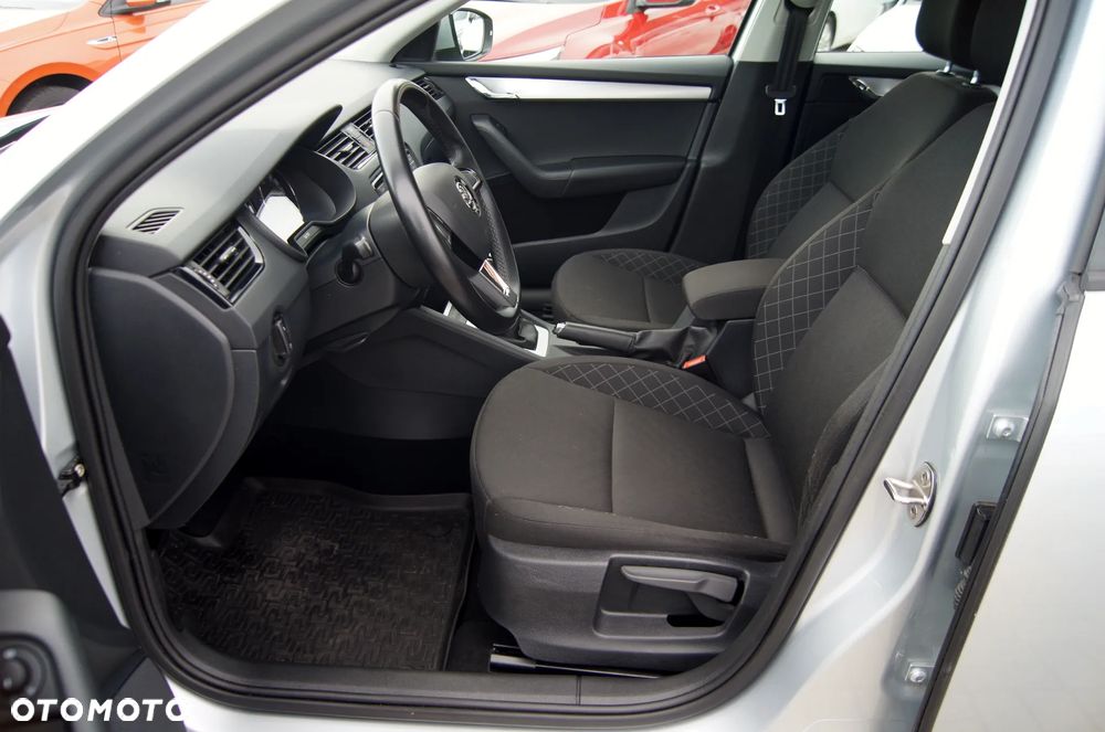 Skoda Octavia 1.6 TDI Ambition - 8