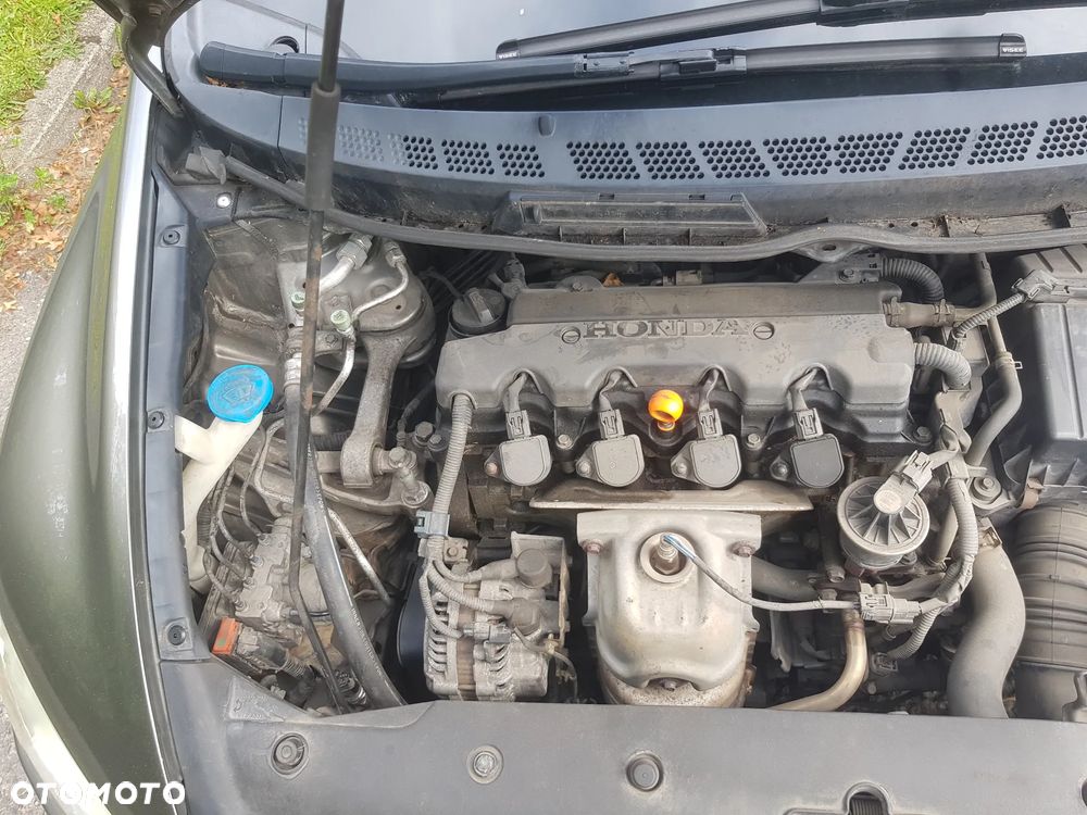 Honda Civic 1.8 Comfort - 33