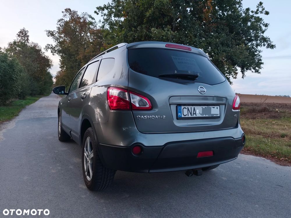 Nissan Qashqai+2 - 11