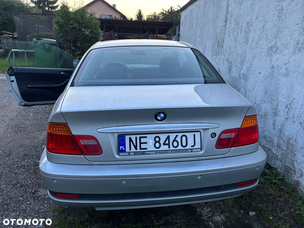 BMW E46 2004 photo 2