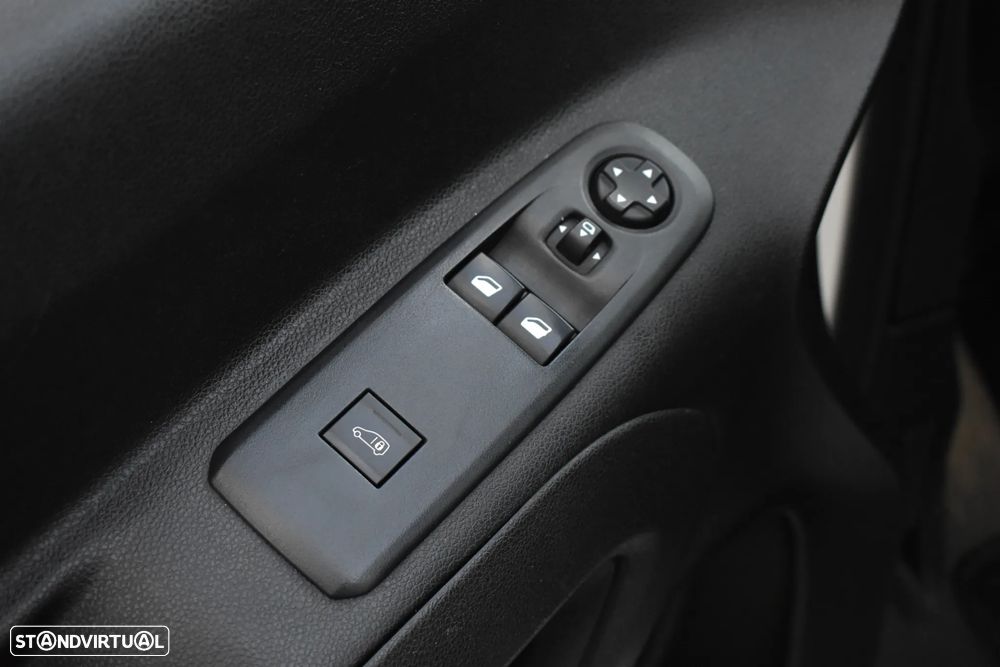 Peugeot Partner - 21