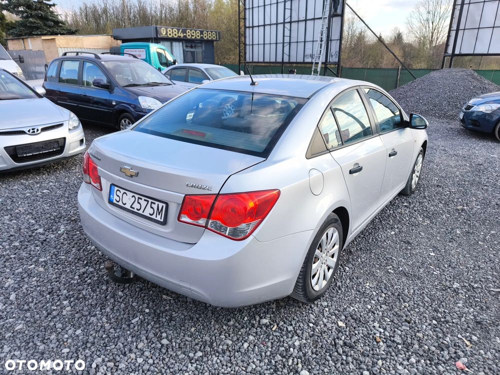 Chevrolet Cruze 1.6 LS - 9