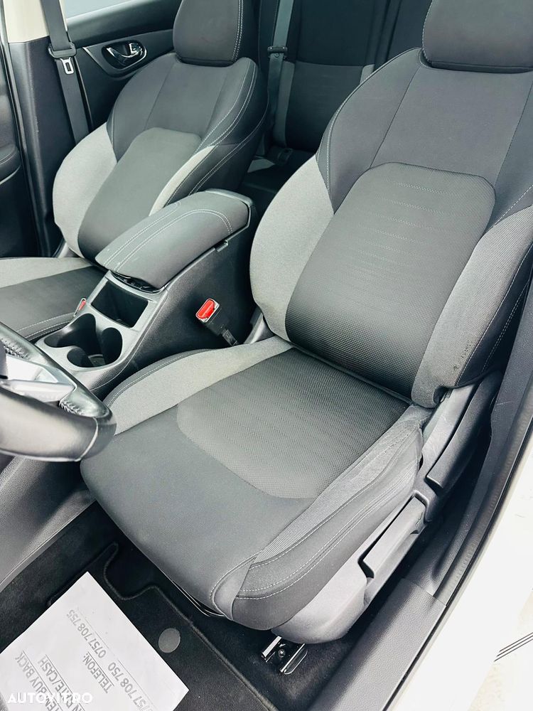 Nissan Qashqai 1.2 DIG-T N-Vision - 19