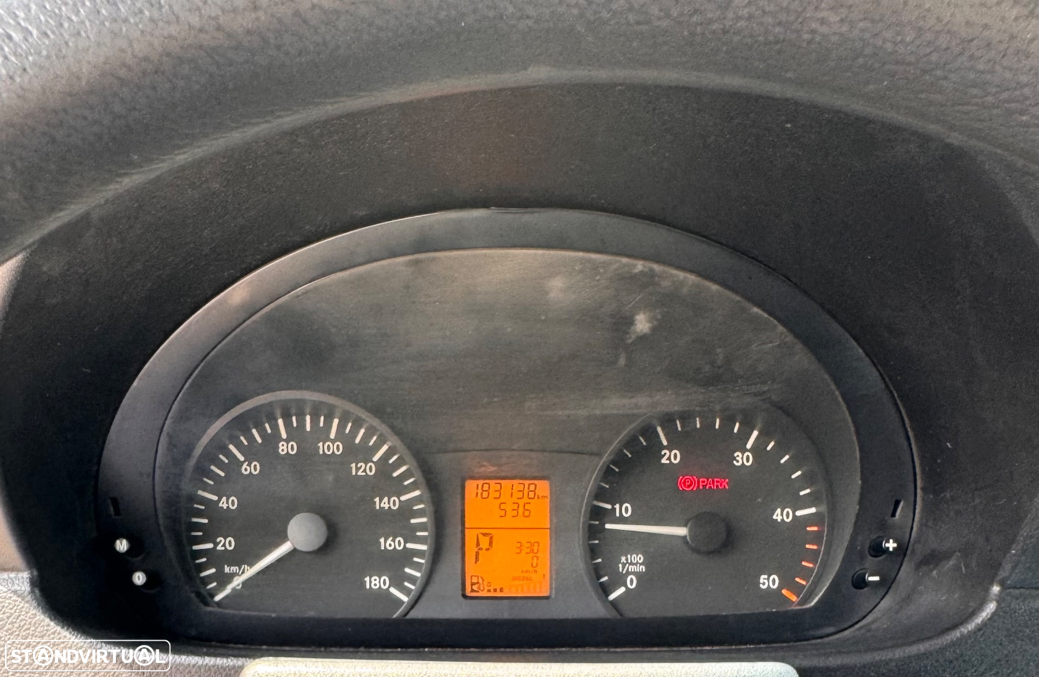 Mercedes-Benz Sprinter 310 CDI poucos km cx automático - 17