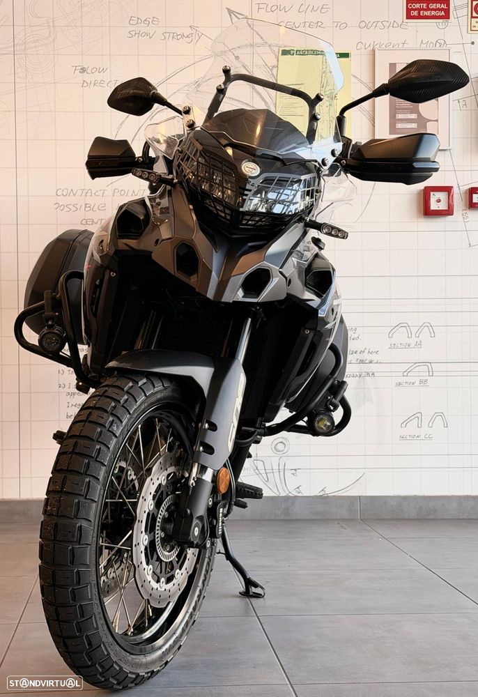 Benelli TRK 502 X - 8