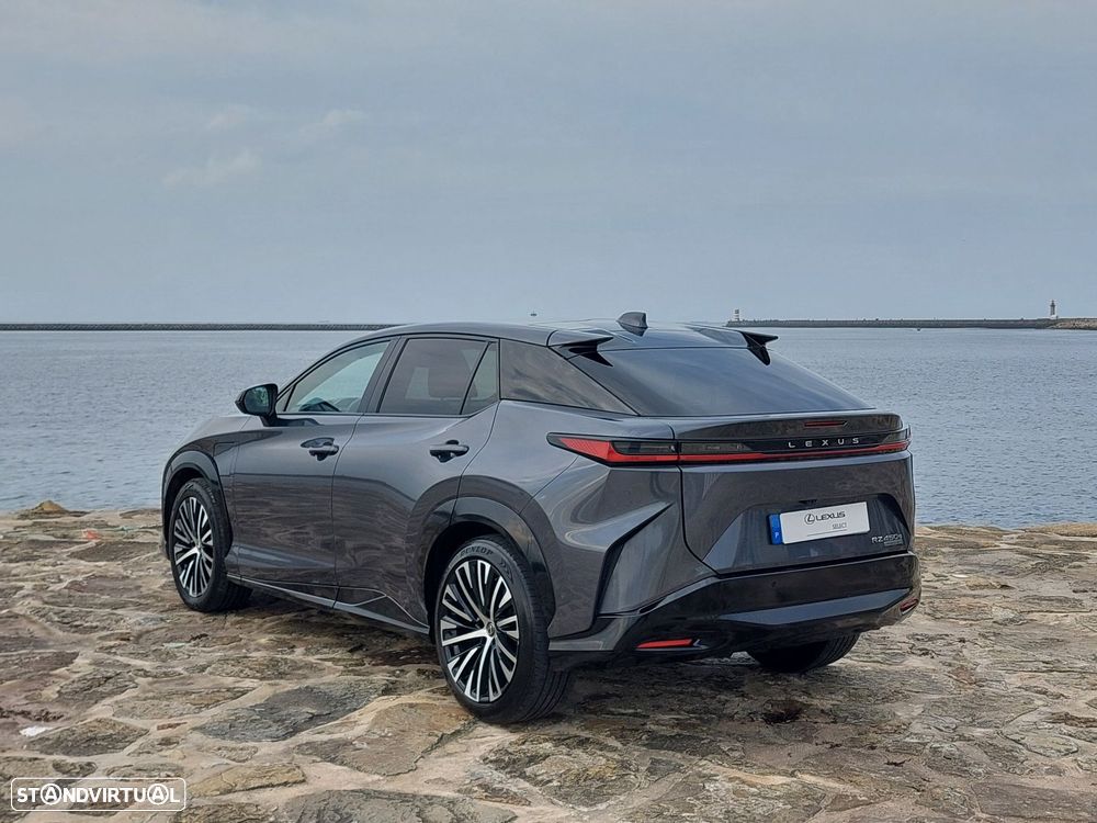 Lexus RZ 450e Luxury - 3