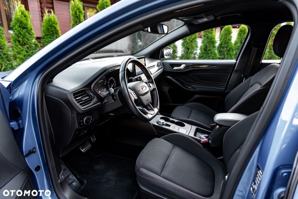 Ford Focus 1.5 EcoBlue STart-Stopp-System ST-LINE X - 18