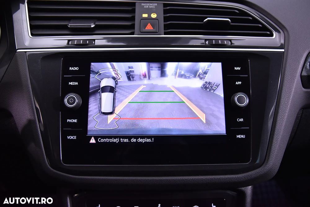 Volkswagen Tiguan - 20