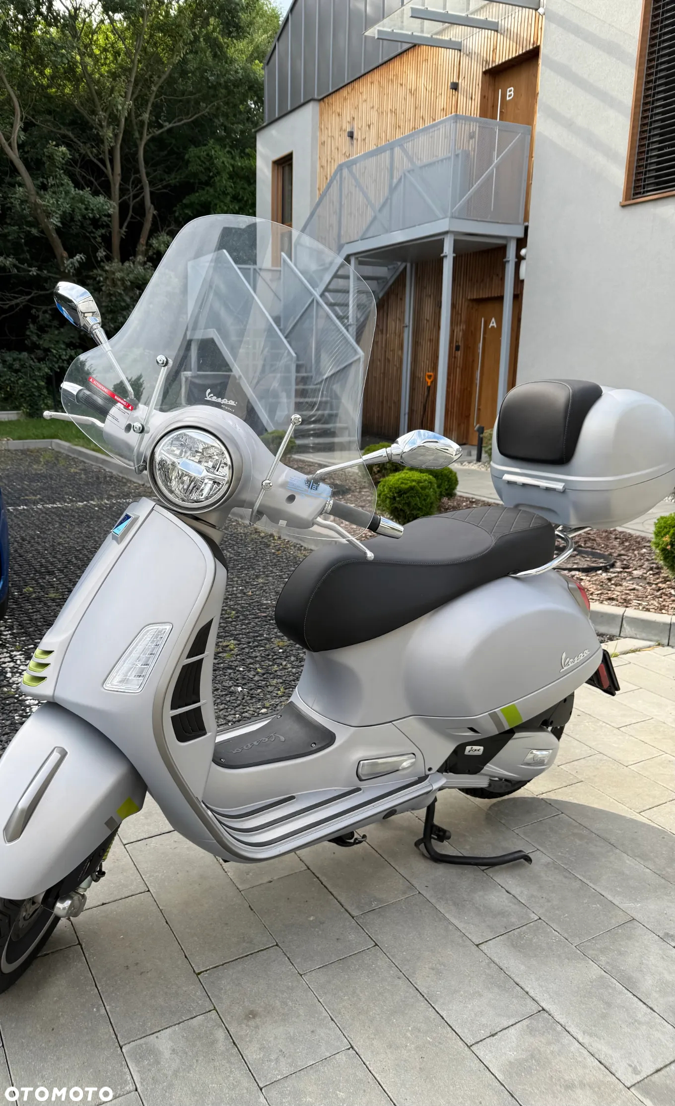 Vespa GTS - 2
