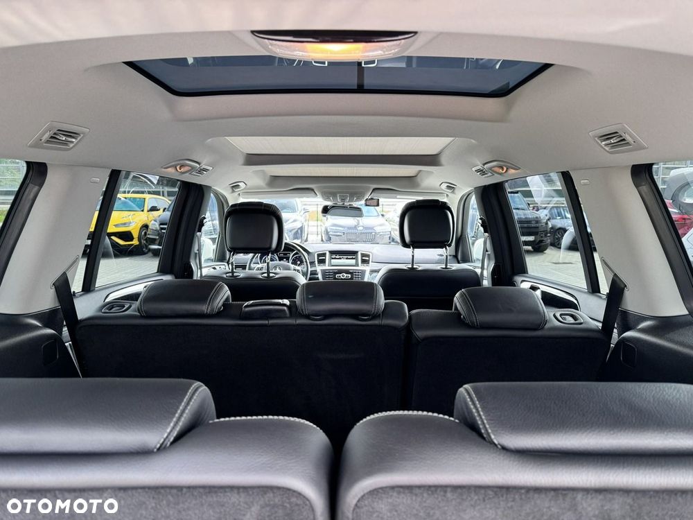 Mercedes-Benz GL 500 4Matic (BlueEFFICIENCY) 7G-TRONIC - 24