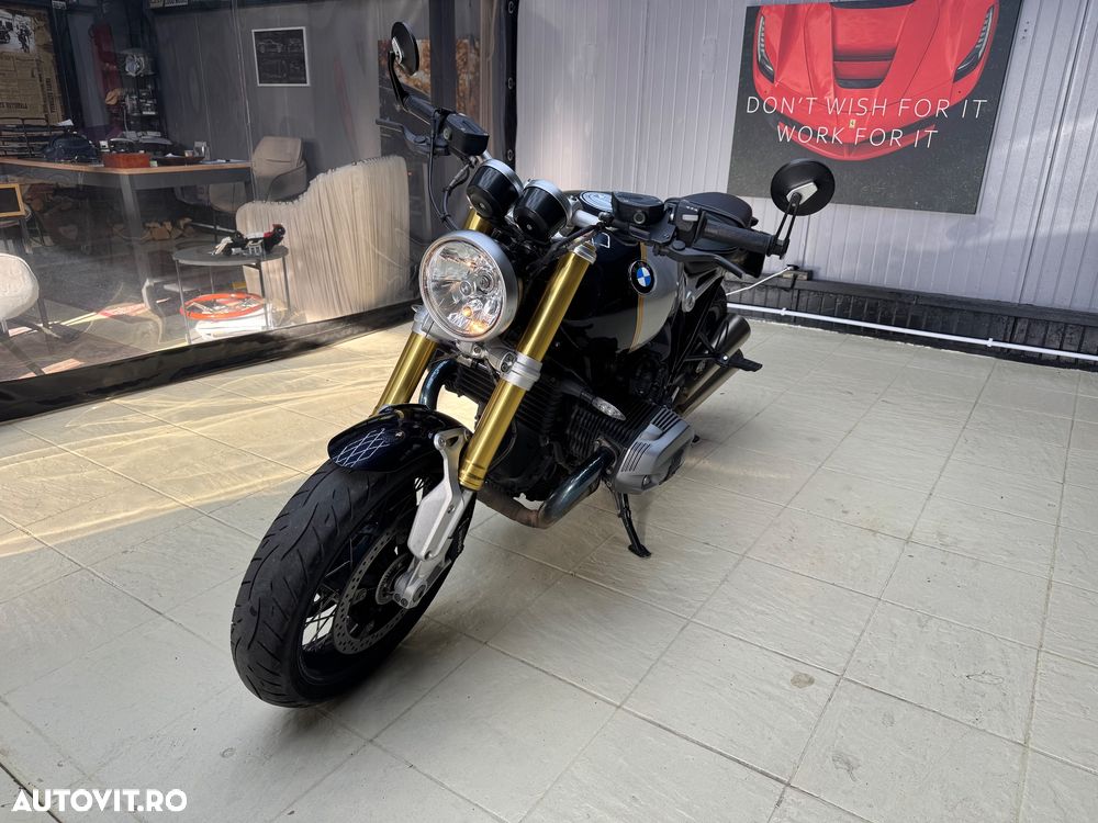 BMW R nineT - 8